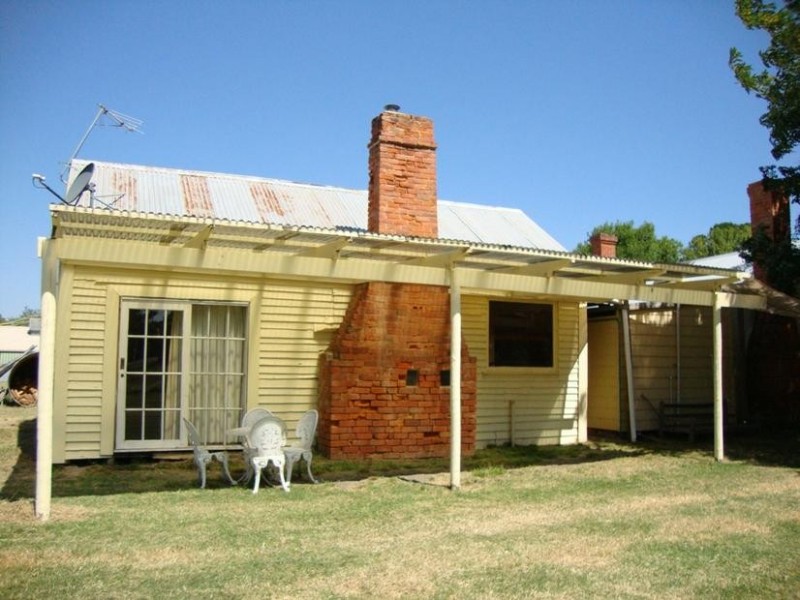 38 High Street, Elmhurst VIC 3469