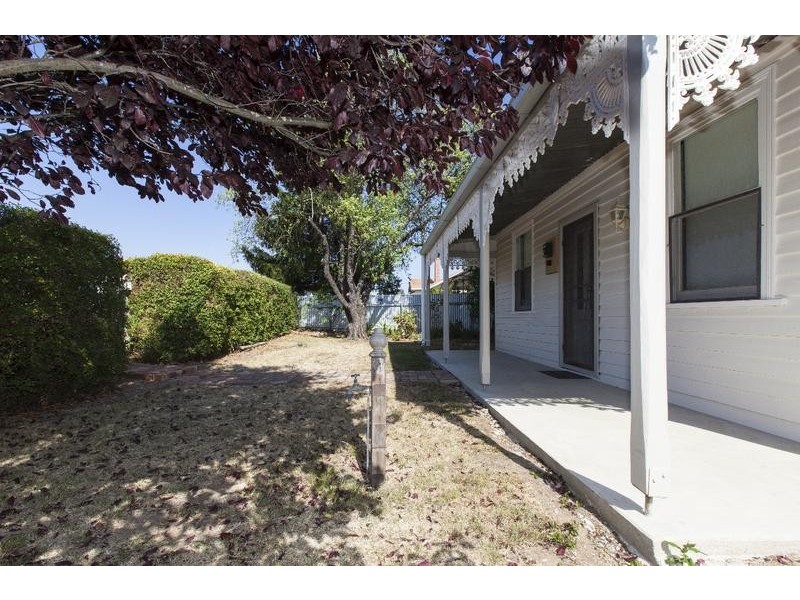 145 Moore Street, Ararat VIC 3377