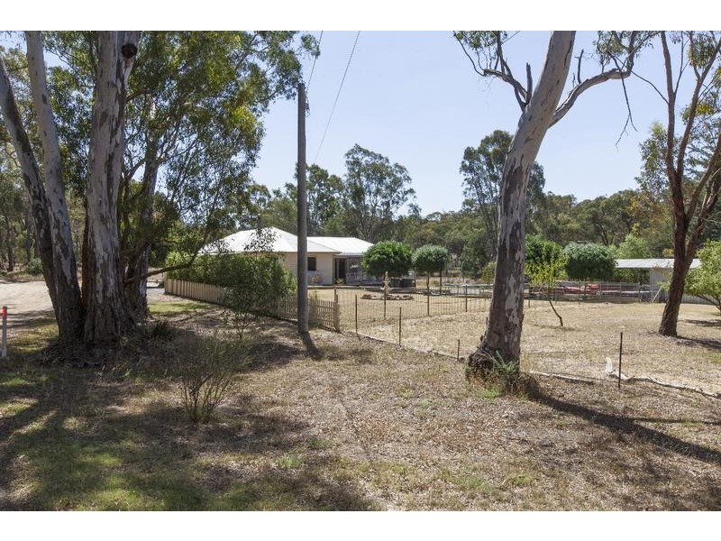 26 Morella Road, Ararat VIC 3377