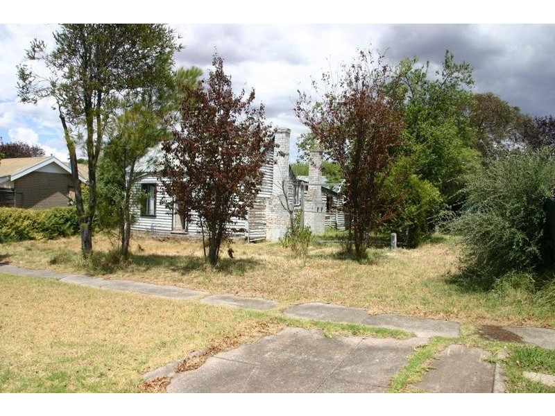 13 Jenkin Street, Ararat VIC 3377