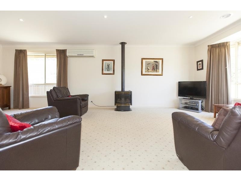 5 Gossip Avenue, Ararat VIC 3377