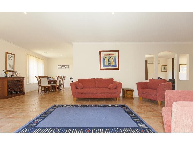 5 Gossip Avenue, Ararat VIC 3377