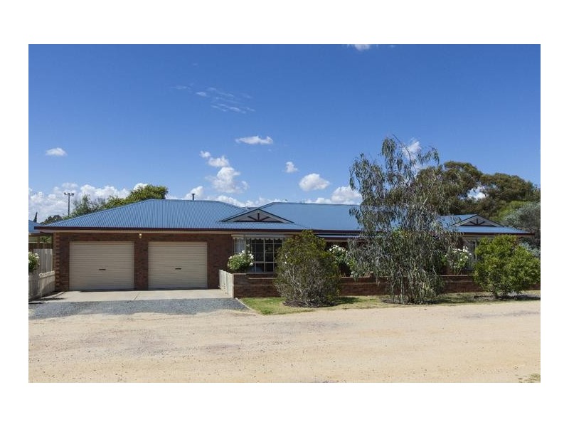 5 Gossip Avenue, Ararat VIC 3377