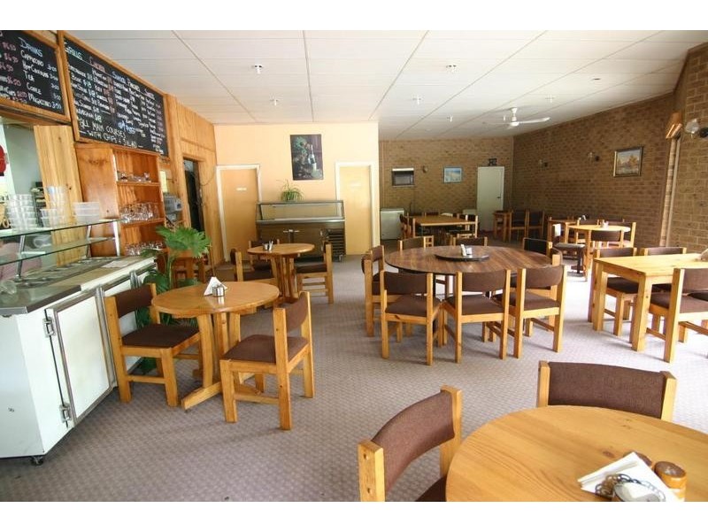 94 Main Road, Halls Gap VIC 3381