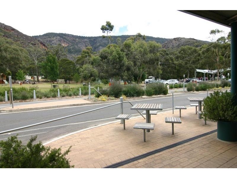94 Main Road, Halls Gap VIC 3381