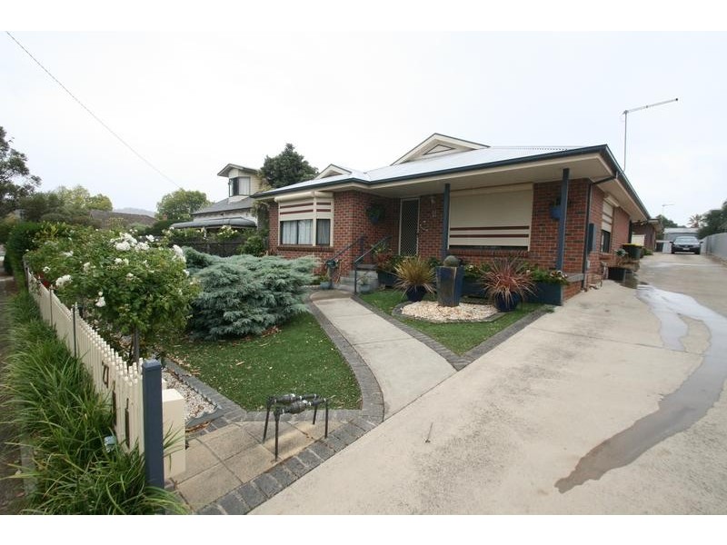1/27 High Street, Ararat VIC 3377