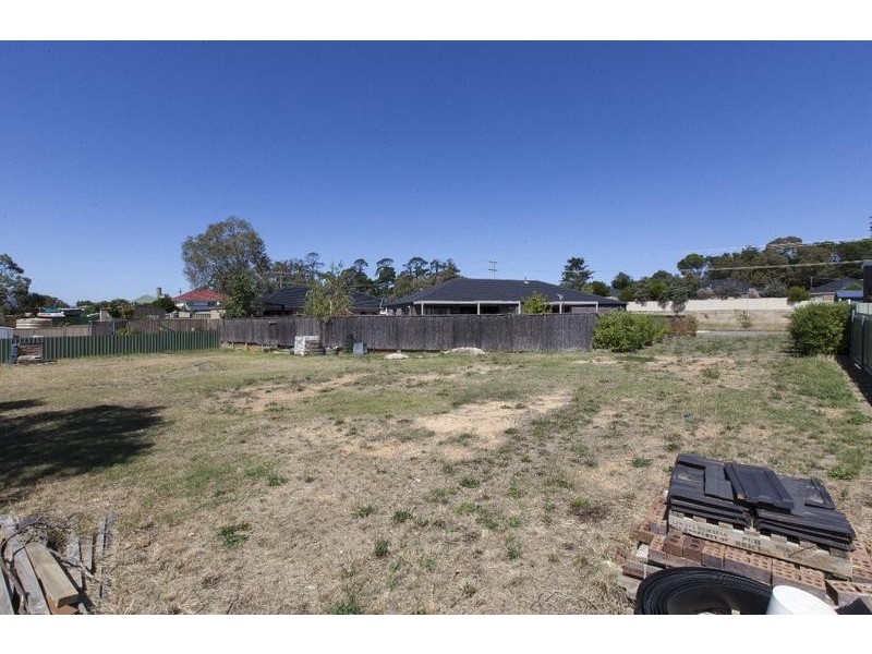 14 Beveridge Street, Ararat VIC 3377