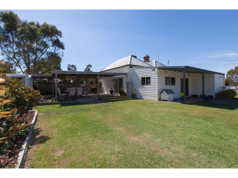 63 Blake Street, Ararat VIC 3377