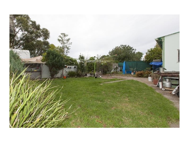 9 Currajong Avenue, Ararat VIC 3377