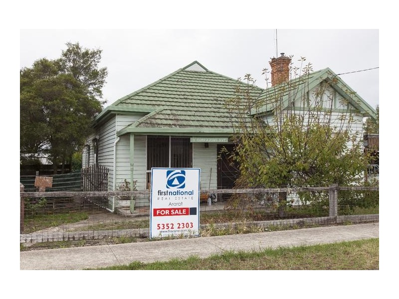 9 Currajong Avenue, Ararat VIC 3377