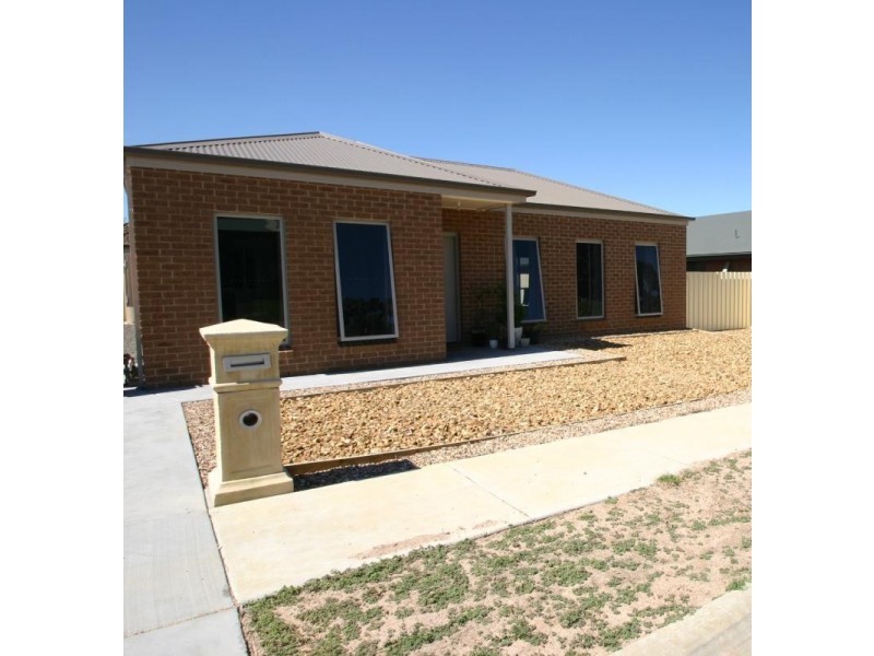 1 Glastonbury Place, Ararat VIC 3377