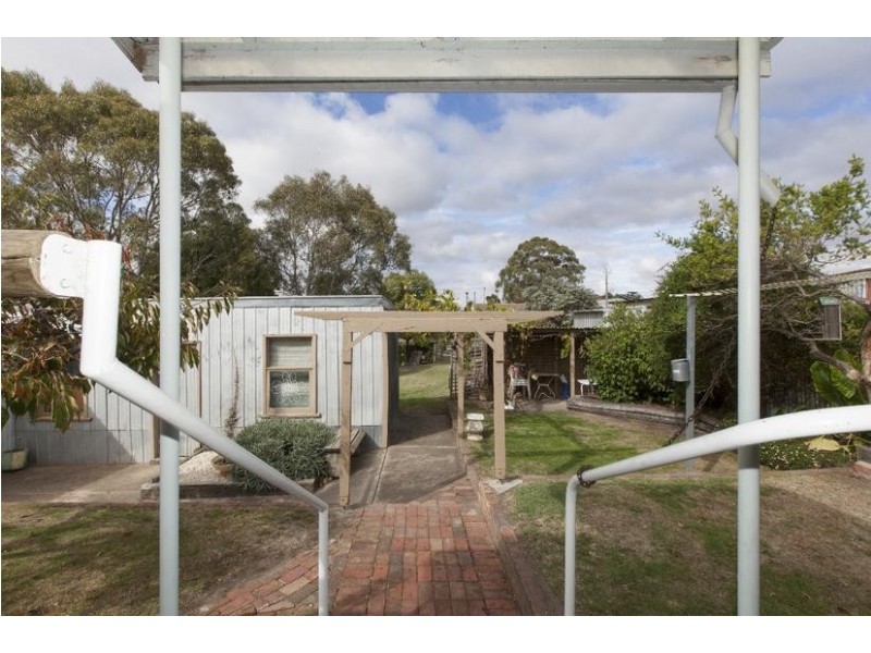 70 Girdlestone Street, Ararat VIC 3377