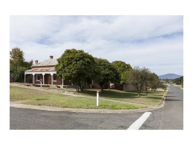 70 Queen Street, Ararat VIC 3377