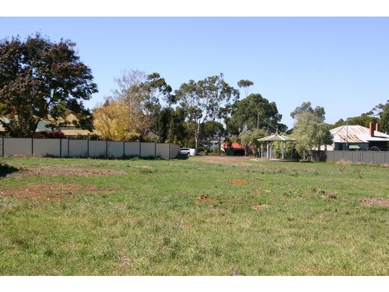 6 Port Fairy Road, Ararat VIC 3377