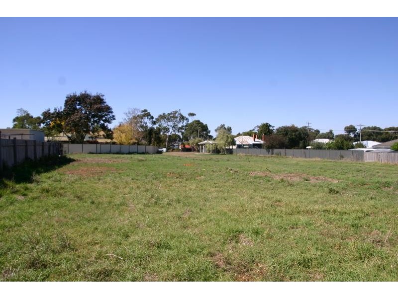 6 Port Fairy Road, Ararat VIC 3377