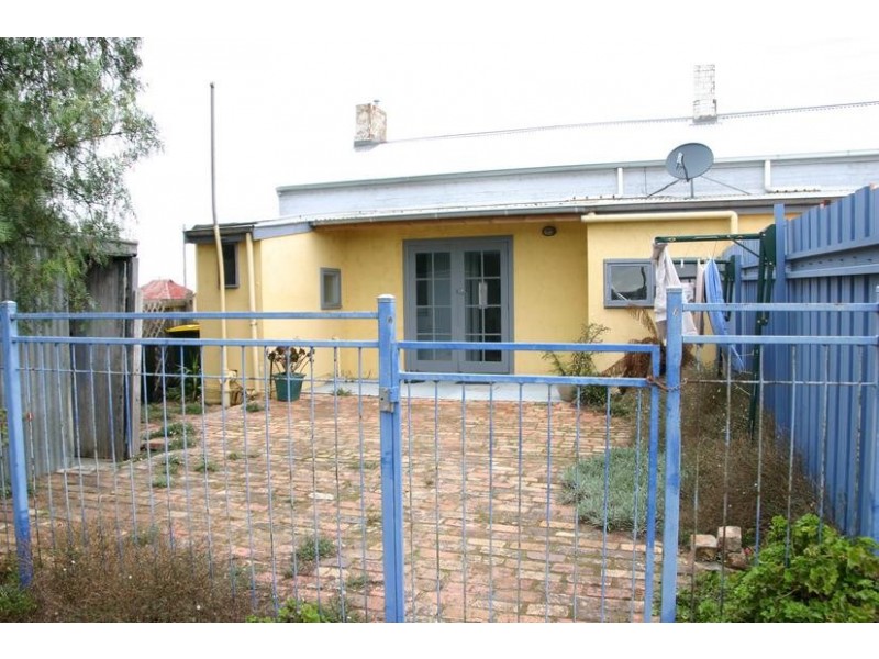 123 High Street, Ararat VIC 3377