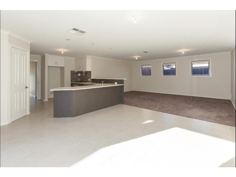 2B Kneebone Street, Ararat VIC 3377