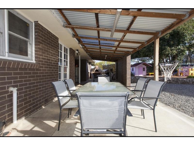 42 Port Fairy Road, Ararat VIC 3377