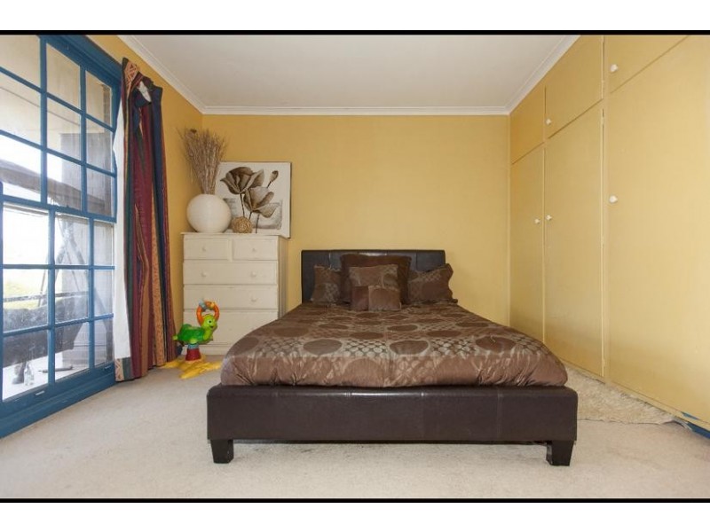 42 Port Fairy Road, Ararat VIC 3377