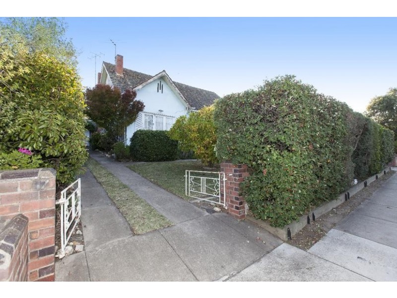 17 Lambert Street, Ararat VIC 3377