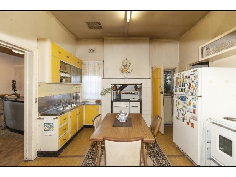 17 Lambert Street, Ararat VIC 3377