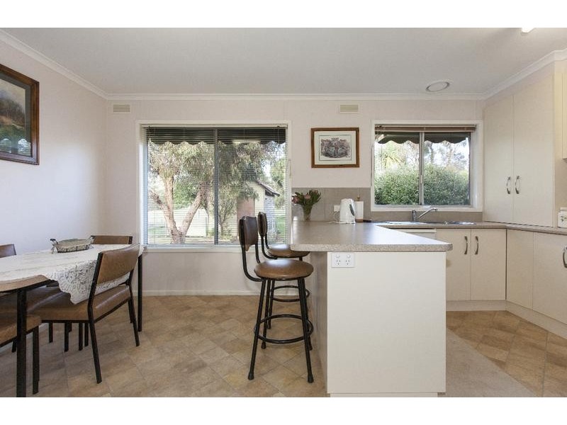 67 Green Street, Elmhurst VIC 3469