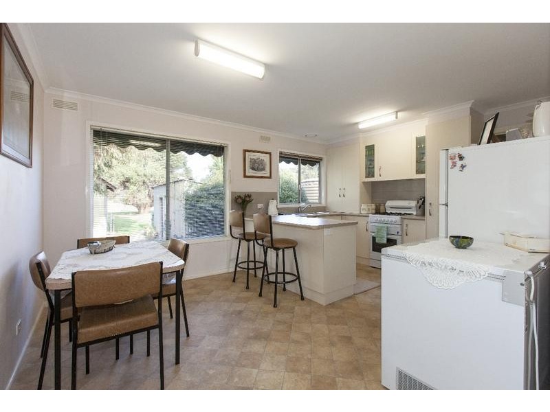 67 Green Street, Elmhurst VIC 3469