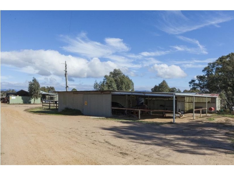 31 Yuruga Road, Great Western VIC 3377