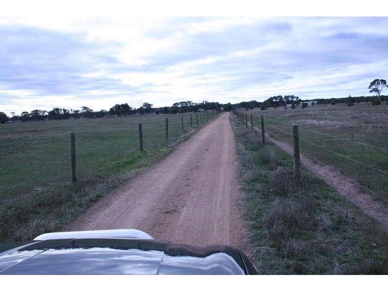 31 Yuruga Road, Great Western VIC 3377