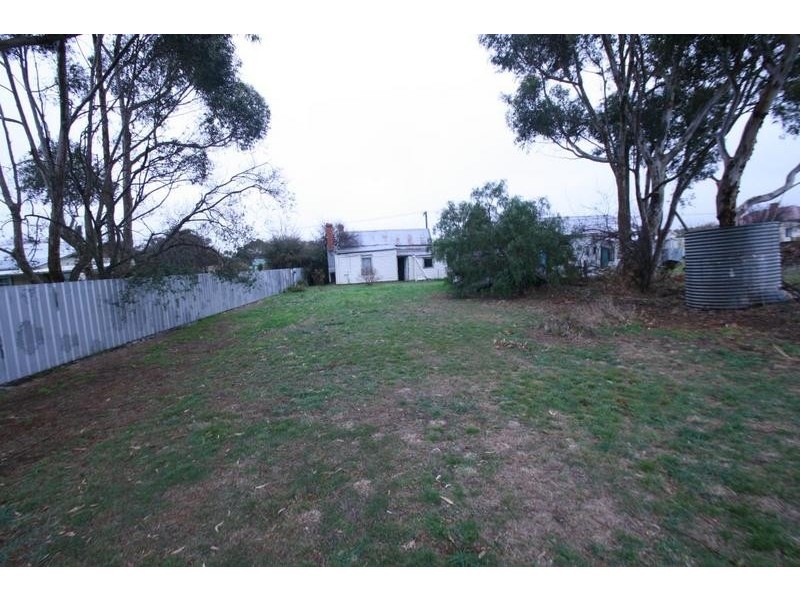 27 Commercial Street, Willaura VIC 3379