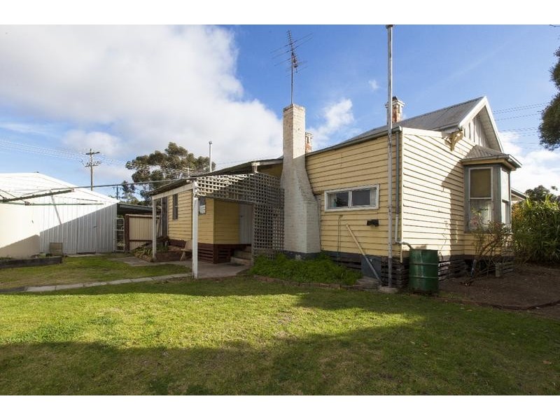 2 Vincent Street, Ararat VIC 3377