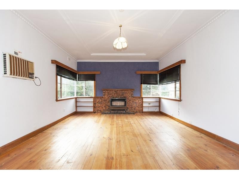 12 Clay Street, Ararat VIC 3377