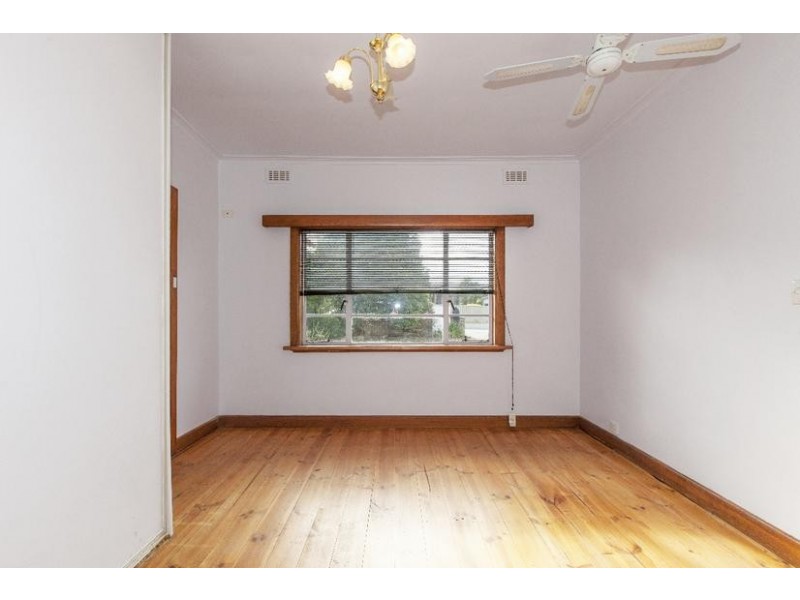 12 Clay Street, Ararat VIC 3377