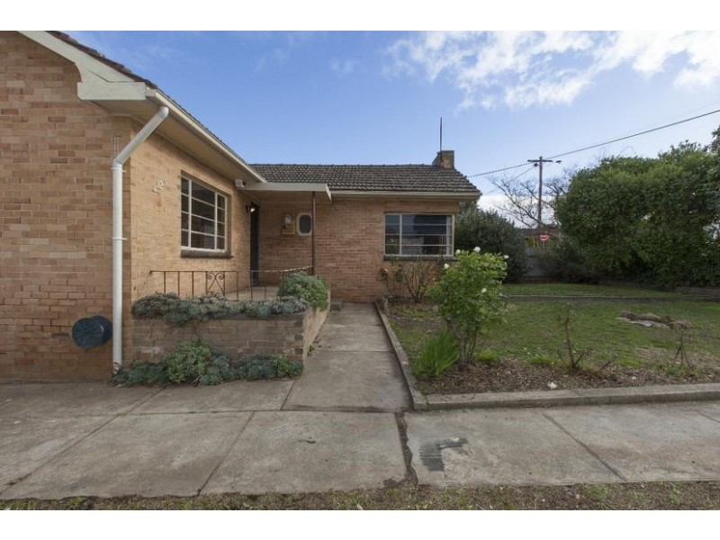 12 Clay Street, Ararat VIC 3377