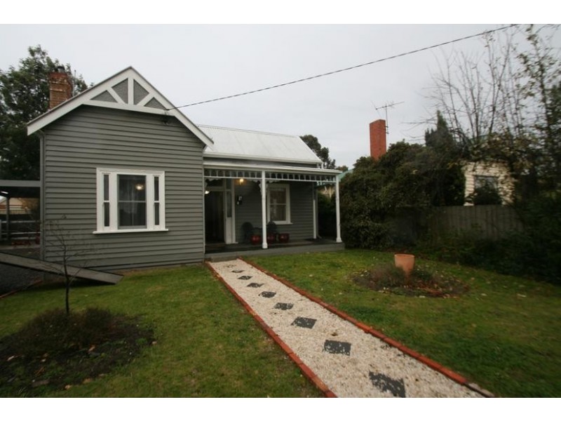 7 Queen Street, Ararat VIC 3377