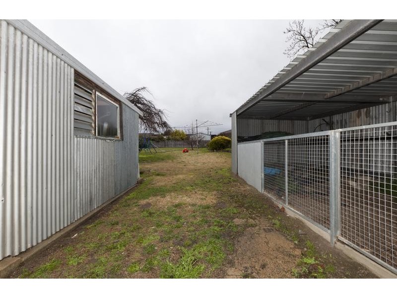 63 Banfield Street, Ararat VIC 3377