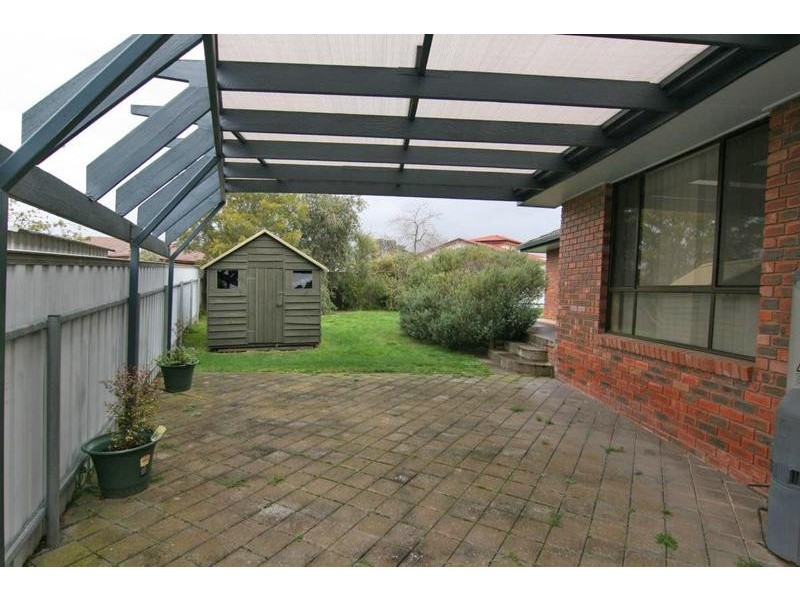 9 Blackwood Court, Ararat VIC 3377