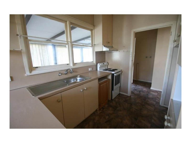 10 Tatyoon Road, Ararat VIC 3377