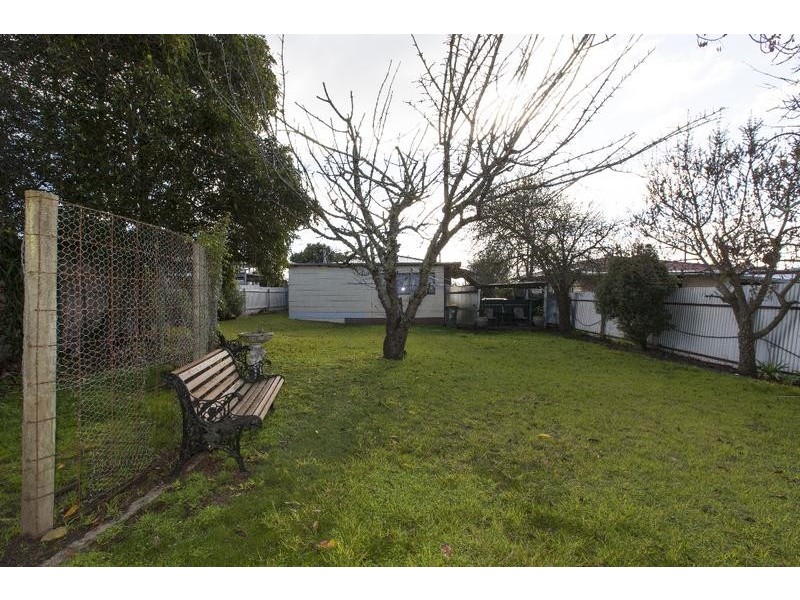 14 Churchill Avenue, Ararat VIC 3377