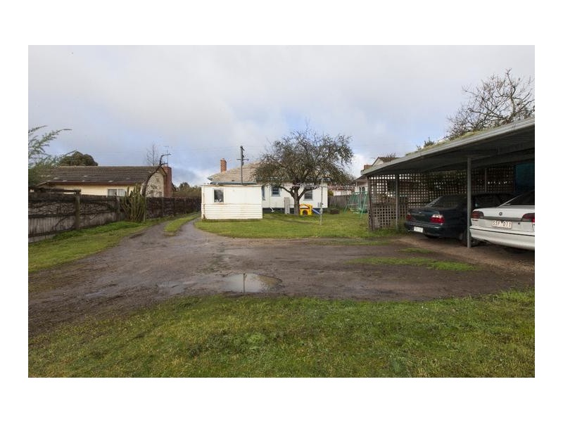 13 Laidlaw Street, Ararat VIC 3377