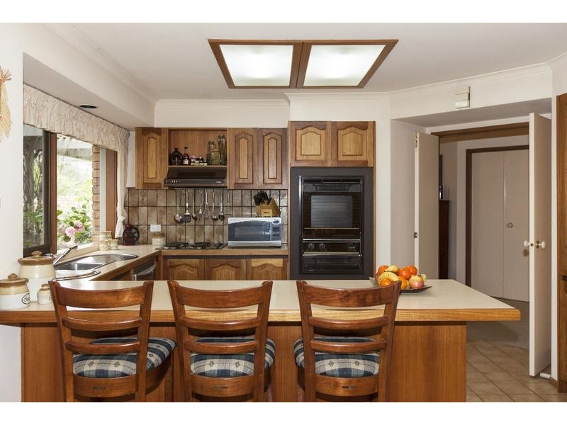 11 Golf Links Road, Ararat VIC 3377