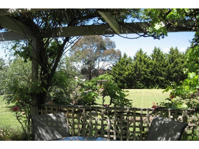 11 Golf Links Road, Ararat VIC 3377