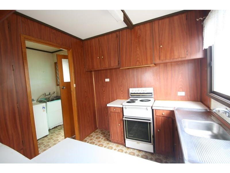 8 Degraves Street, Elmhurst VIC 3469