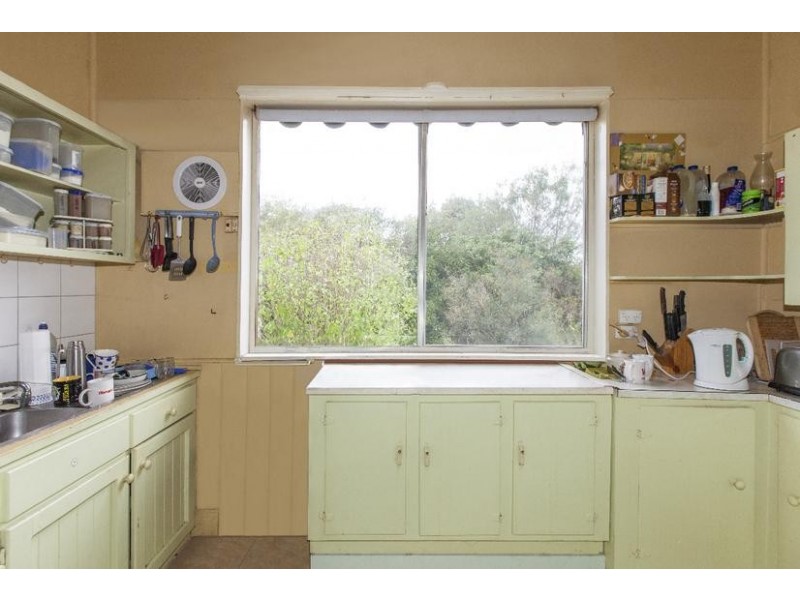 9 Currajong Avenue, Ararat VIC 3377