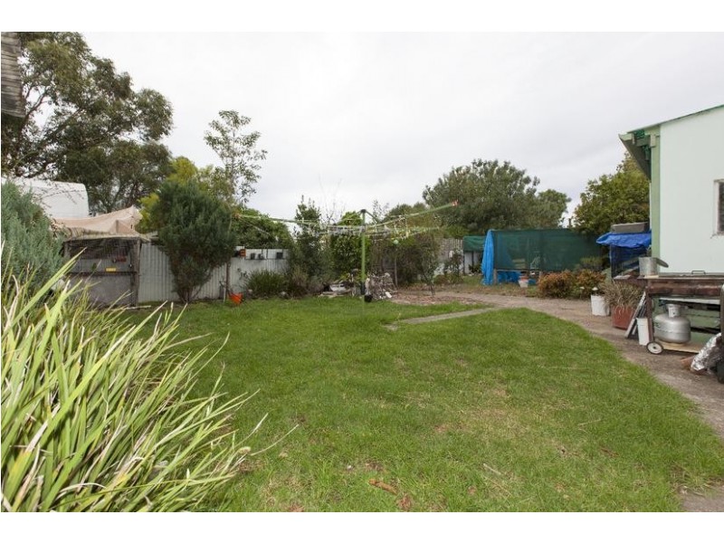 9 Currajong Avenue, Ararat VIC 3377