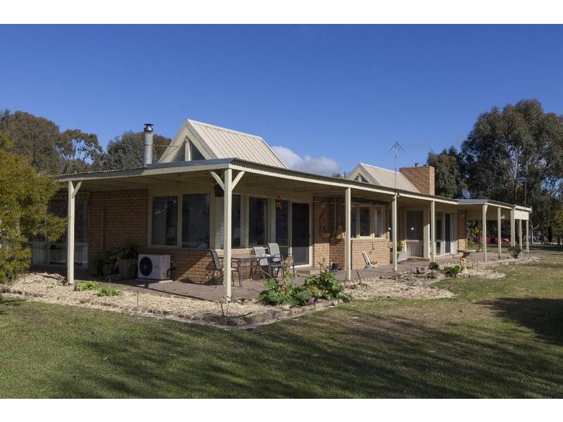7 Glenpatrick Road, Elmhurst VIC 3469