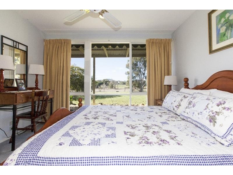 7 Glenpatrick Road, Elmhurst VIC 3469