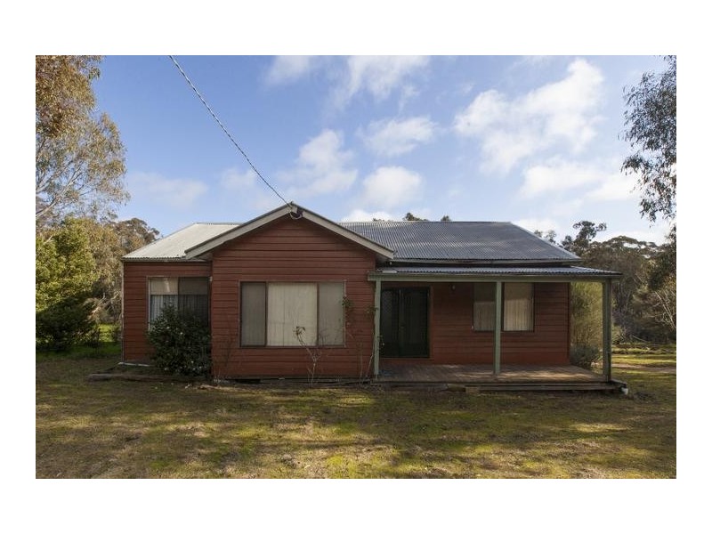 64 Bellinghams Hill Road, Ararat VIC 3377
