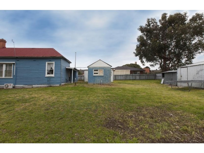 97 Queen Street North, Ararat VIC 3377