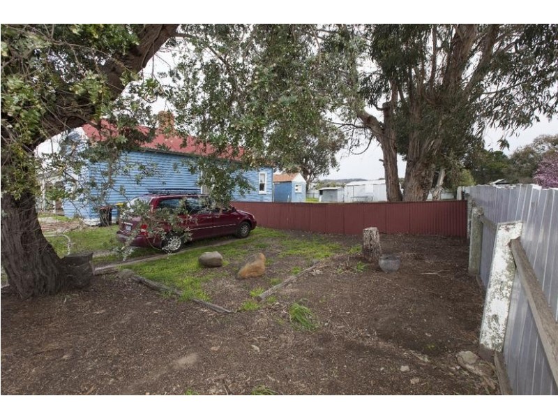 97 Queen Street North, Ararat VIC 3377